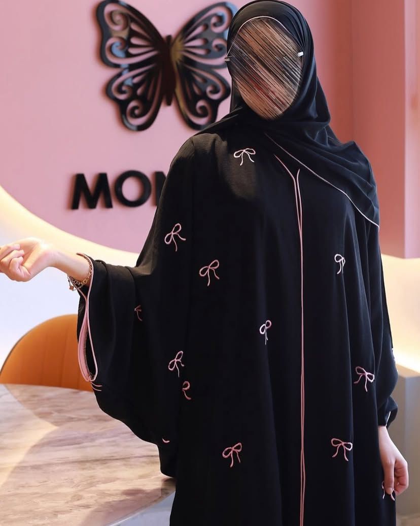 Bow abaya with stroller